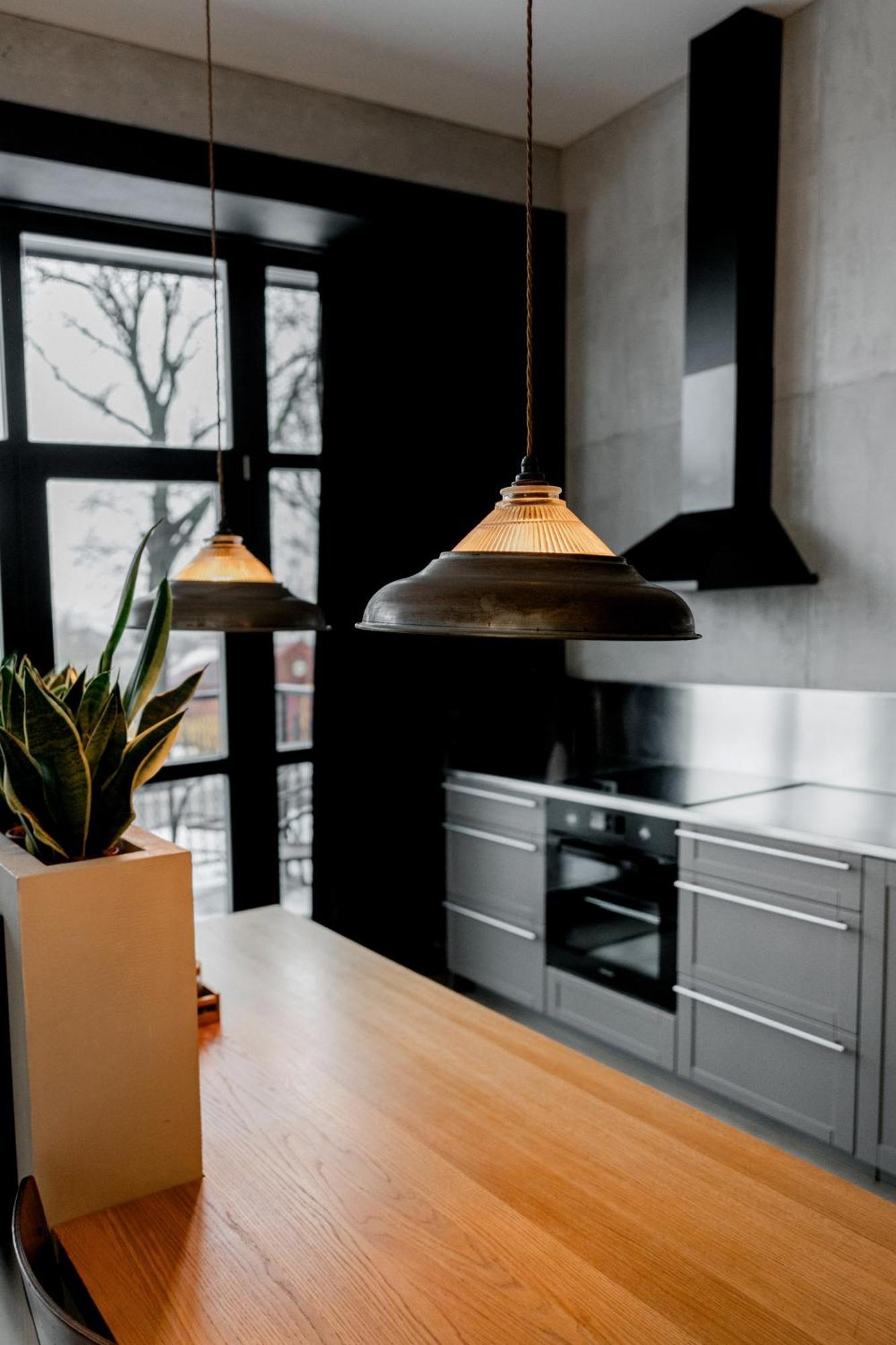 Modern And Spacious Loft Type Apartment 8 With Free Private Parking By "Owl Jazz Apartments" คอนัส ภายนอก รูปภาพ